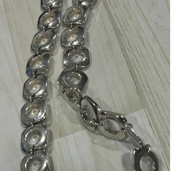 Authentic Tiffany & Co. 925 Sterling Silver Square Cushion Toggle Link Necklace - Picture 7 of 8